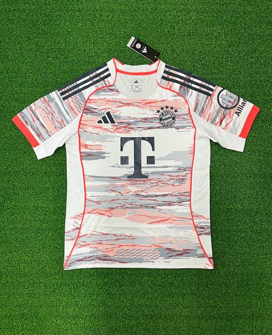 25/26 Bayern Munich Tee